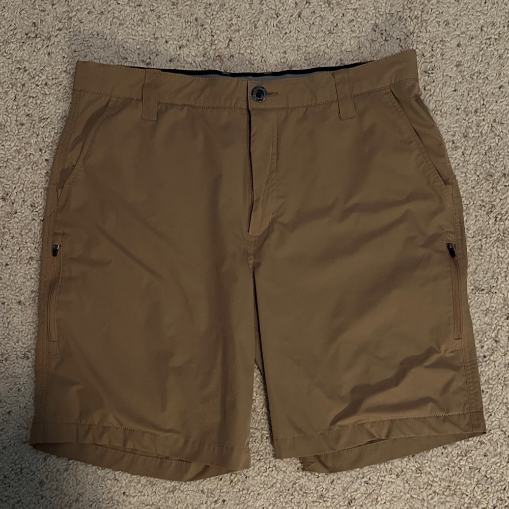Men's Orvis Brown Shorts